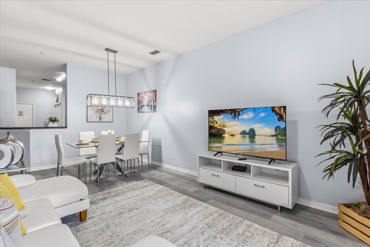 Moderno apartamento de 3 quartos perto da Disney | OakWater Condo — Foto 3