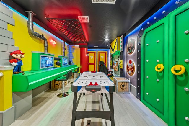 Mario Arcade & Wizard Magic @ Windsor Cay — Clermont, Florida